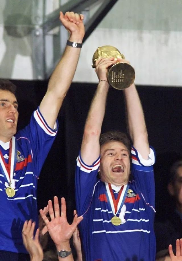 印尼队逆转法国队，黄鸭组合关键制胜