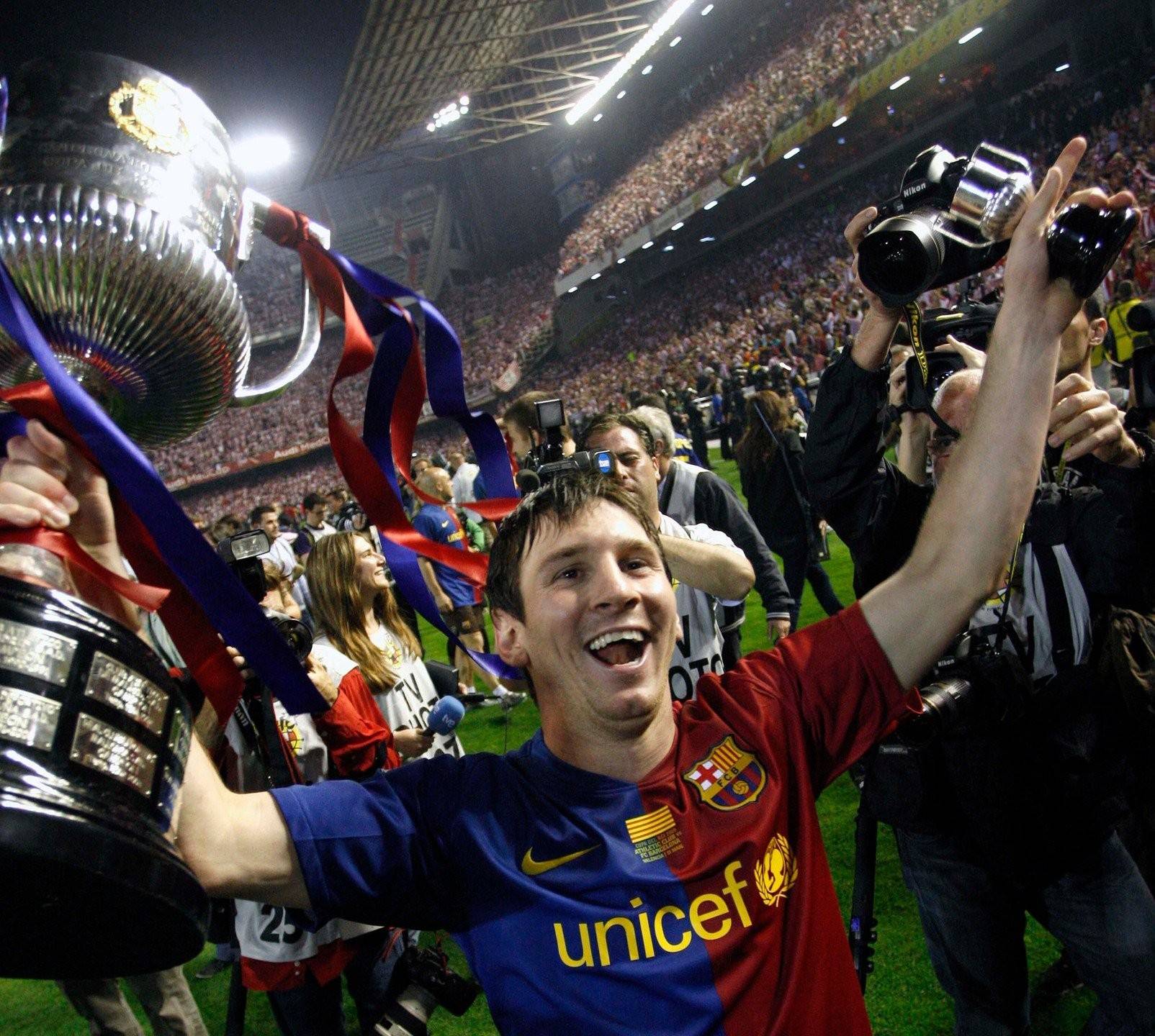 巴萨战术打法突破，助球队牢牢掌握胜局